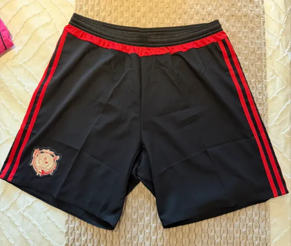 Short Sport Recife Adidas (novo na etiqueta)