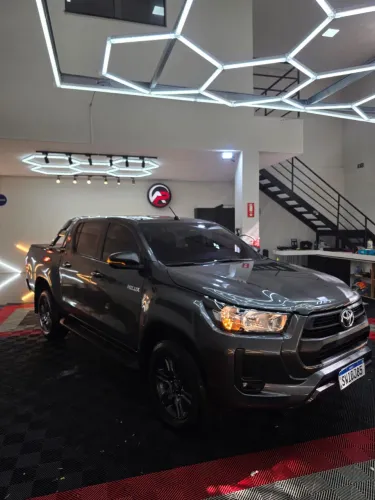 Toyota Hilux CD SR 4X4 2.8 TDI Diesel Aut. 2024
