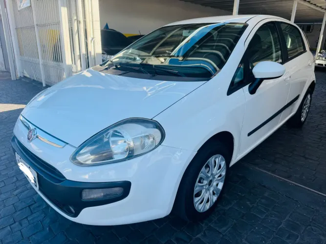 Fiat Punto Attractive 1.4 Fire Flex 8V 5P 2016