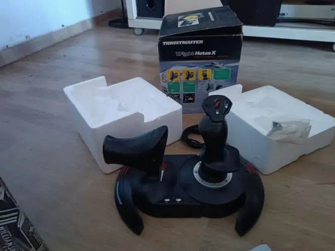 Thrustmaster T.Flight Hotas X