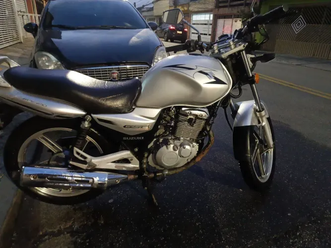 Suzuki GSR 150I