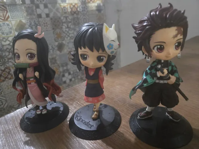 Demon Slayer QPosket Original - 3 personagens Action Figure