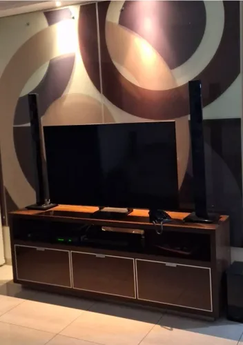 Rack elegante com 3 gavetões