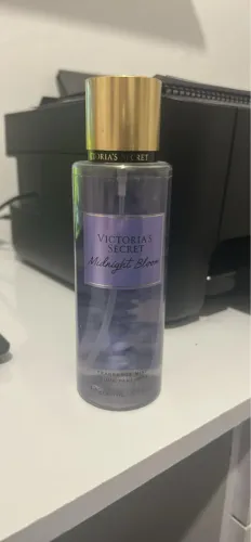 Body splash victoria secret midnight bloom original - não está cheio