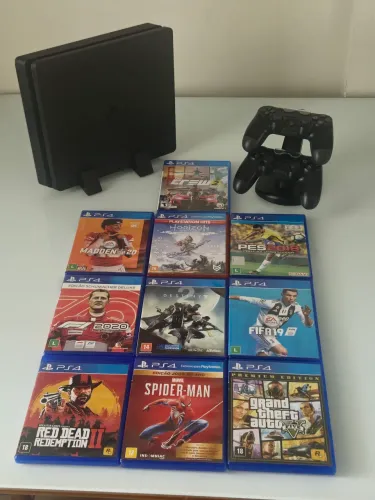 PS4 Slim 1TB + GTA 5 + Red Dead 2 + Spider-Man + 2 Controles + Base e Suporte