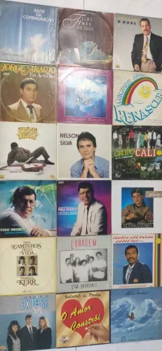Coleção de Discos de vinil evangélicos aproximadamente 92 discos