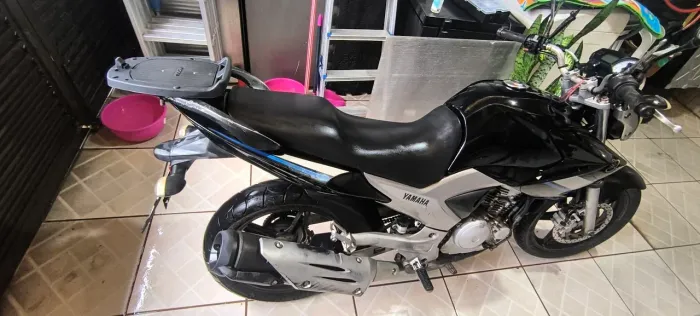 Fazer 250