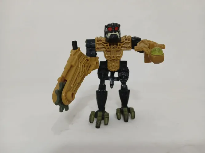 Miniatura boneco BIONICLE articulado 11 cm