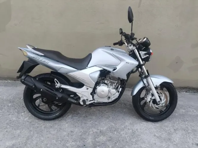 Fazer 250 cc   2010