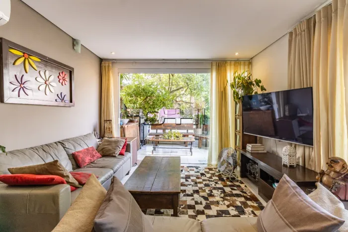 Aluguel Casa 3 Dormitórios - 160 m² Vila Romana