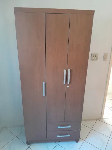 Guarda roupa solteiro 3 portas+2 gavetas