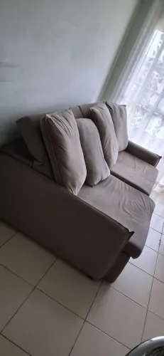 Sofá retrátil e reclinável