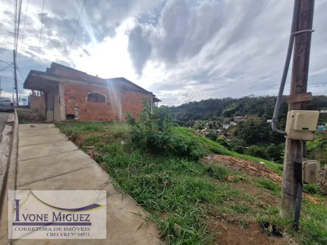 Terreno à Venda em Praça da Ponte - Miguel Pereira, RJ