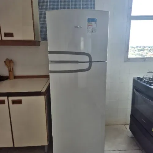 Geladeira Consul 340l branca