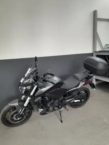 Dominar 400 Nova. Só 1.700km