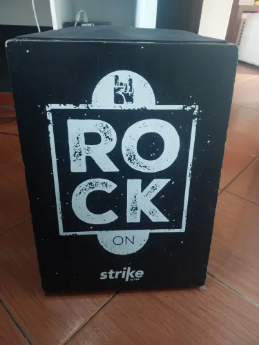 Instrumento cajon