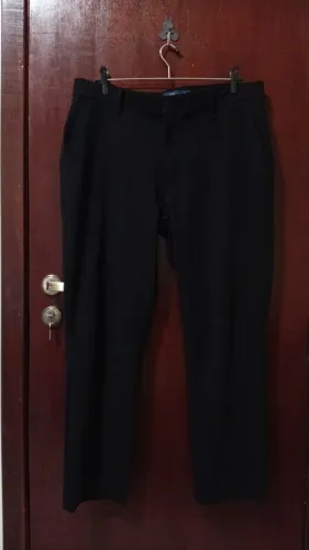 Calça de Alfaiataria Preta