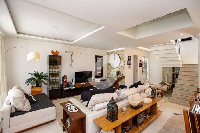 Casa com 4 dormitórios à venda, 250 m² por R$ 2.300.000,00 - Camboinhas - Niterói/RJ