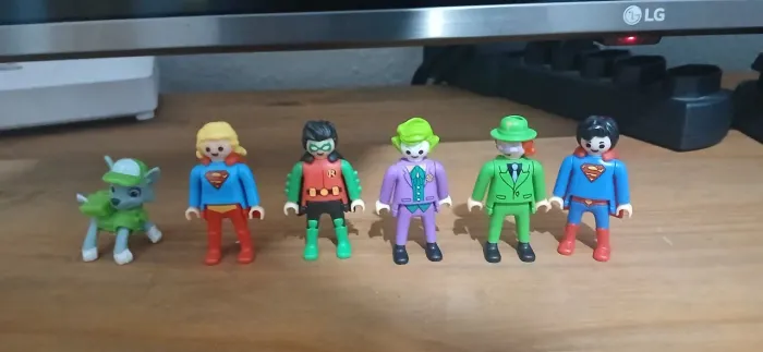Kinder Playmobil DC Comics e Patrulha Canina