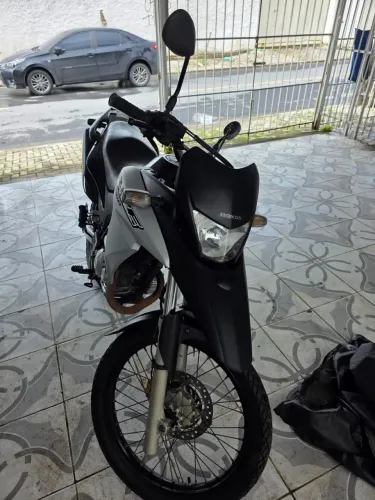 Xre 300 extra apenas 22 mil km
