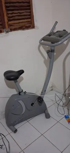 BICICLETA ERGOMÉTRICA CALOI