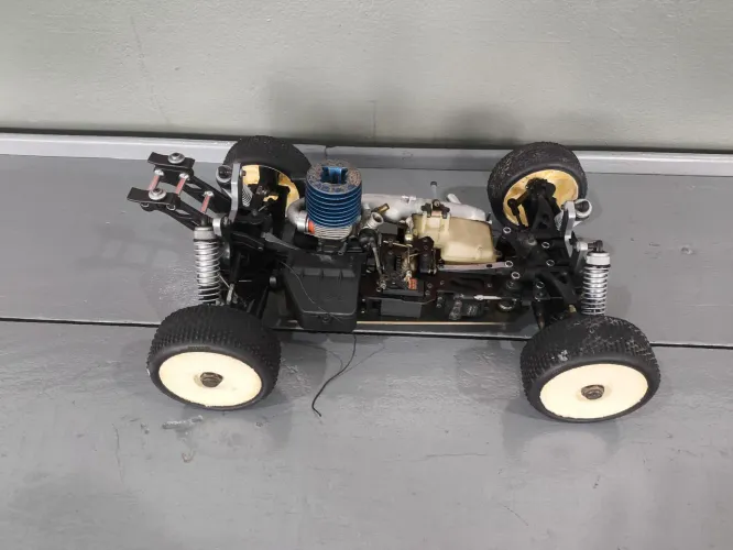 Vendo Automodelo hobao 1/8