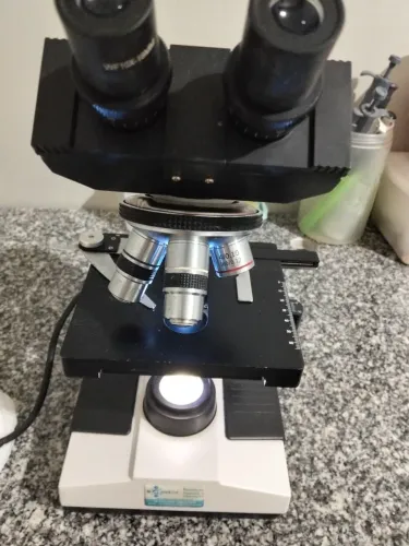 Passo Laboratório em funcionamento e com CNPJ ativo.