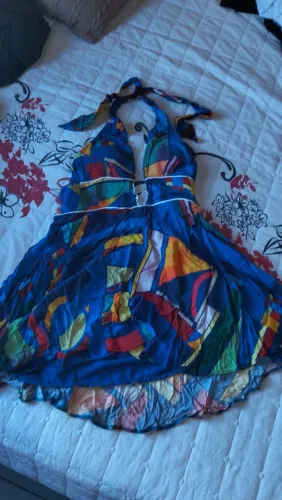 Roupas novas em super promoção