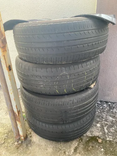 Pneus 205/55/17