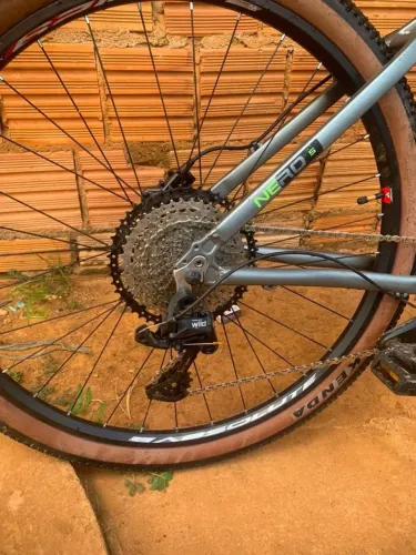 Bicicleta semi nova 