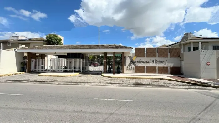 Casa Duplex à venda, 297 m² por R$ 1.300.000