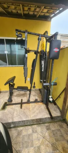 Estação De Musculação 60kg Com Saco De Pancada