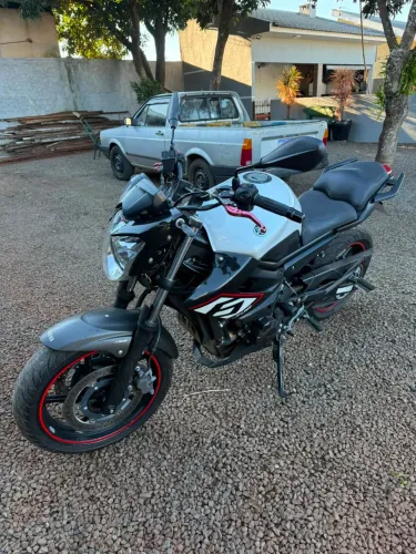 Moto xj6 N
