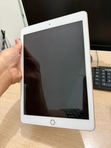 iPad 6 32GB GOLD