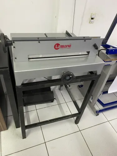 Guilhotina Semi Industrial 34cm Até 180 Folhas Lassane 