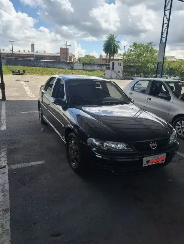 Chevrolet Vectra CD 2.2 16V / 2.0 16V Mec./aut. 2002