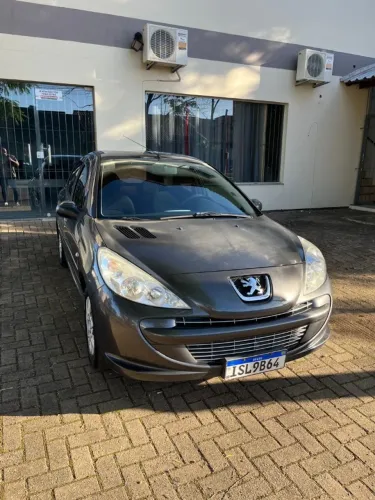 Peugeot 207 XR 1.4 Flex 8V 5P 2012