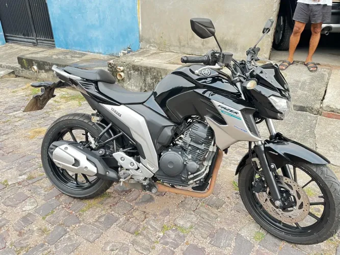 Fazer 250