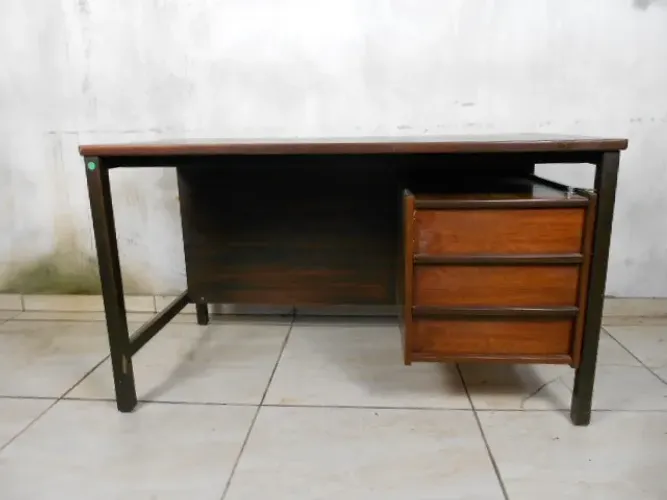 escrivaninha anos 60