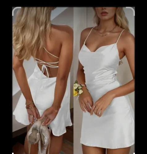 Vestido cetim branco Tamanho P SHEIN