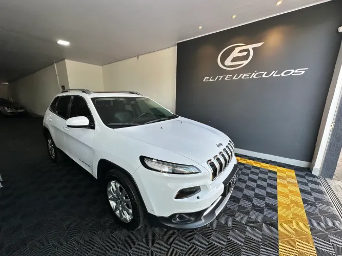 Jeep Cherokee Limited 3.2 4X4 V6 Aut. 2015