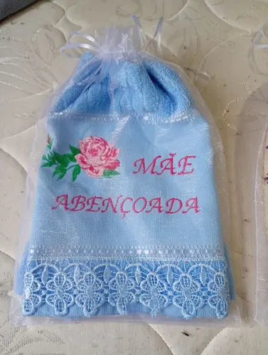 Toalha com bordados eletrônico para o dia das mães 