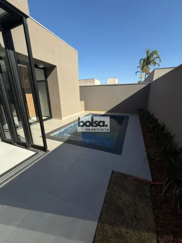 CASA EM CONDOMINÍO para venda com 205 m² e 3 quartos em CONDOMÍNIO TAMBORÉ, Bauru - SP