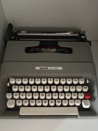 Máquina de escreve Antiga