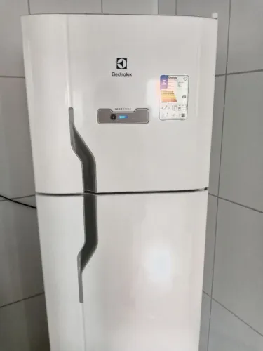 Vendo galadeira semi nova