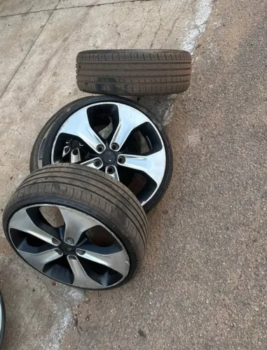 Vende-se aro 18