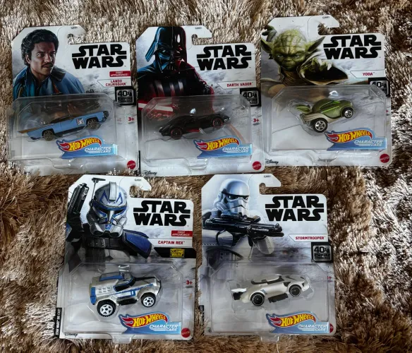 Lote Star Wars Hot Wheels Yoda Darth Vader