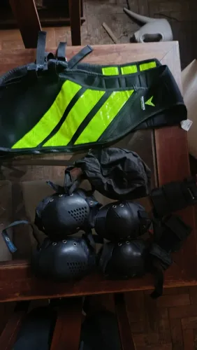 KIT MOTOBOY - BAÚ - COLETE REFLETIVO - EQUIPAMENTO DE PROTEÇÃO