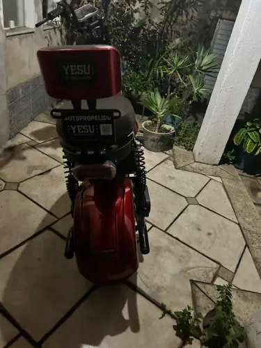 SCOOTER YESU 2026 ZIYOU VERMELHA