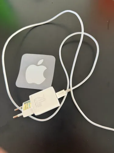 Carregador Baseus Turbo 20W com Cabo USB-C para Lightning (Branco) 